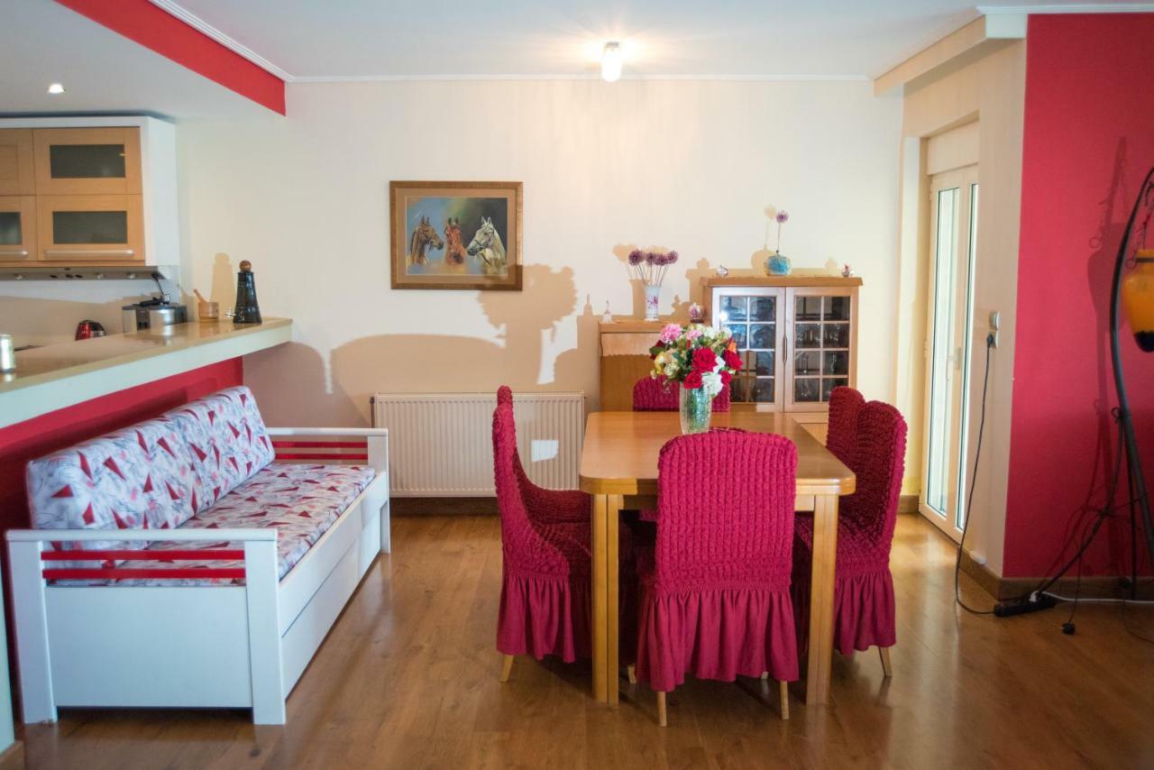 Villa Olympia Vip Dhráfi Exterior foto
